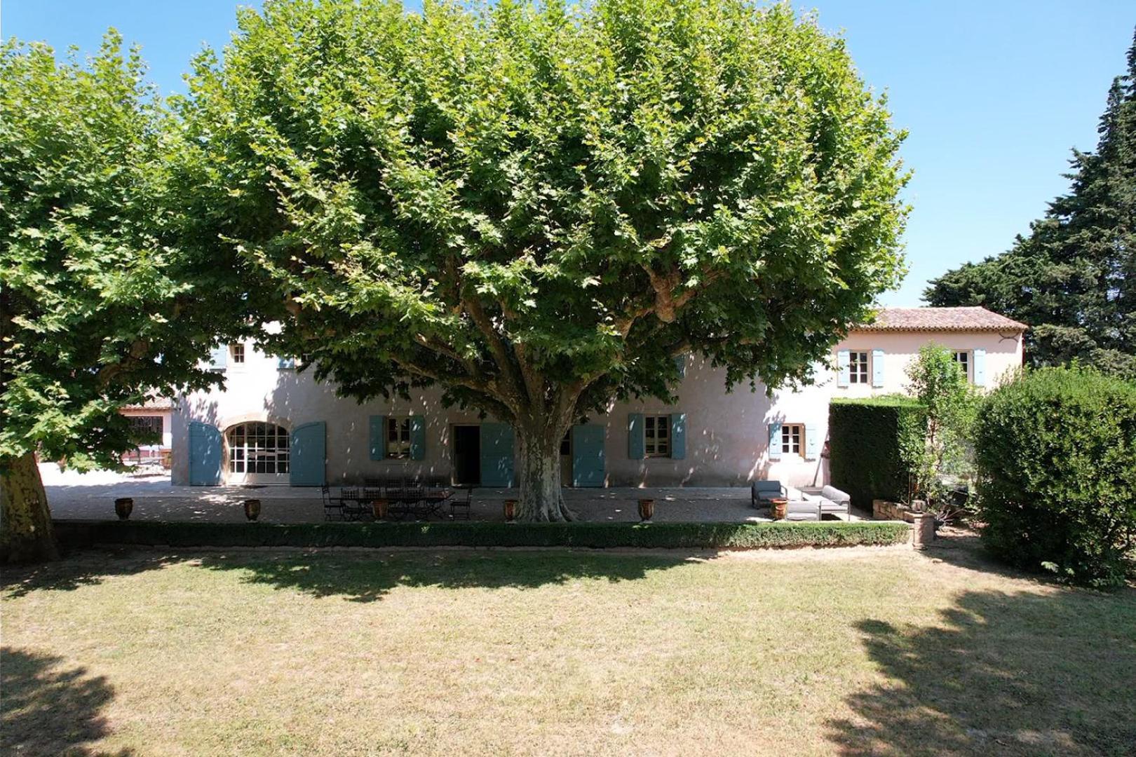 Superbe Mas Provençal 600m2 avec une Superbe Piscine Chauffée et très grand jardin 9000m2, situé au cœur du Luberon en campagne proche de L'Isle sur la Sorgue, 12 personnes, LS2-17 FIGNOULADO Cavaillon Exterior foto