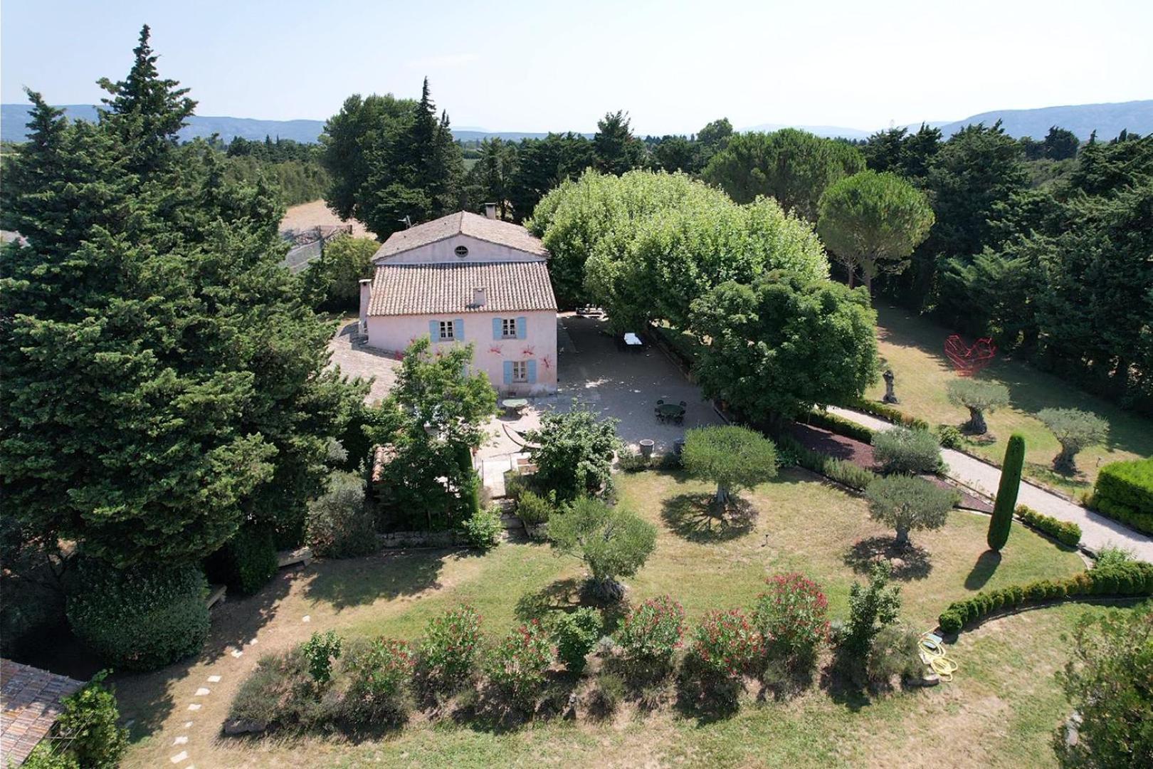 Superbe Mas Provençal 600m2 avec une Superbe Piscine Chauffée et très grand jardin 9000m2, situé au cœur du Luberon en campagne proche de L'Isle sur la Sorgue, 12 personnes, LS2-17 FIGNOULADO Cavaillon Exterior foto