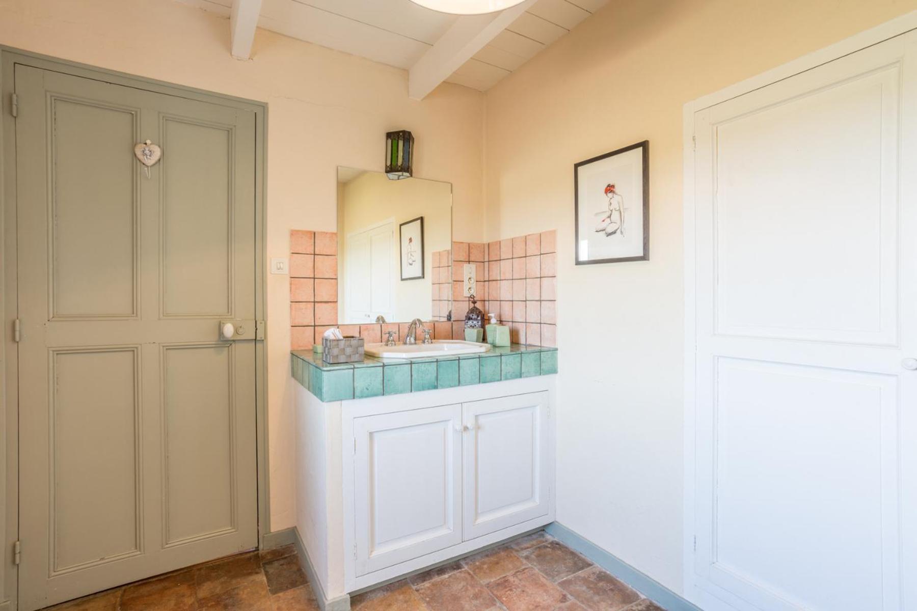 Superbe Mas Provençal 600m2 avec une Superbe Piscine Chauffée et très grand jardin 9000m2, situé au cœur du Luberon en campagne proche de L'Isle sur la Sorgue, 12 personnes, LS2-17 FIGNOULADO Cavaillon Exterior foto