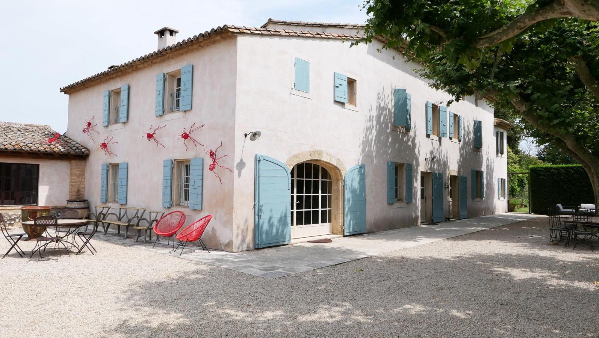 Superbe Mas Provençal 600m2 avec une Superbe Piscine Chauffée et très grand jardin 9000m2, situé au cœur du Luberon en campagne proche de L'Isle sur la Sorgue, 12 personnes, LS2-17 FIGNOULADO Cavaillon Exterior foto